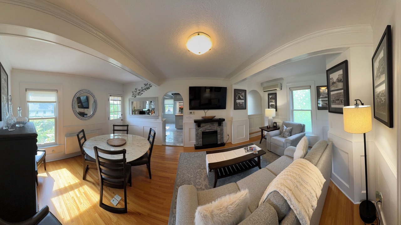 Photo of Livingroom in Hudson