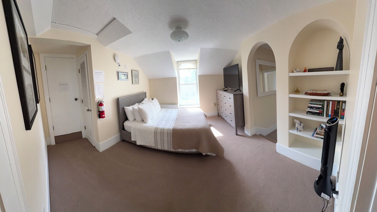 Photo of Bedroom in Hudson