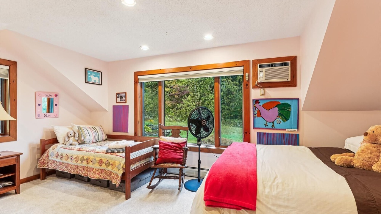 Photo of Bedroom in Stowe Hollow