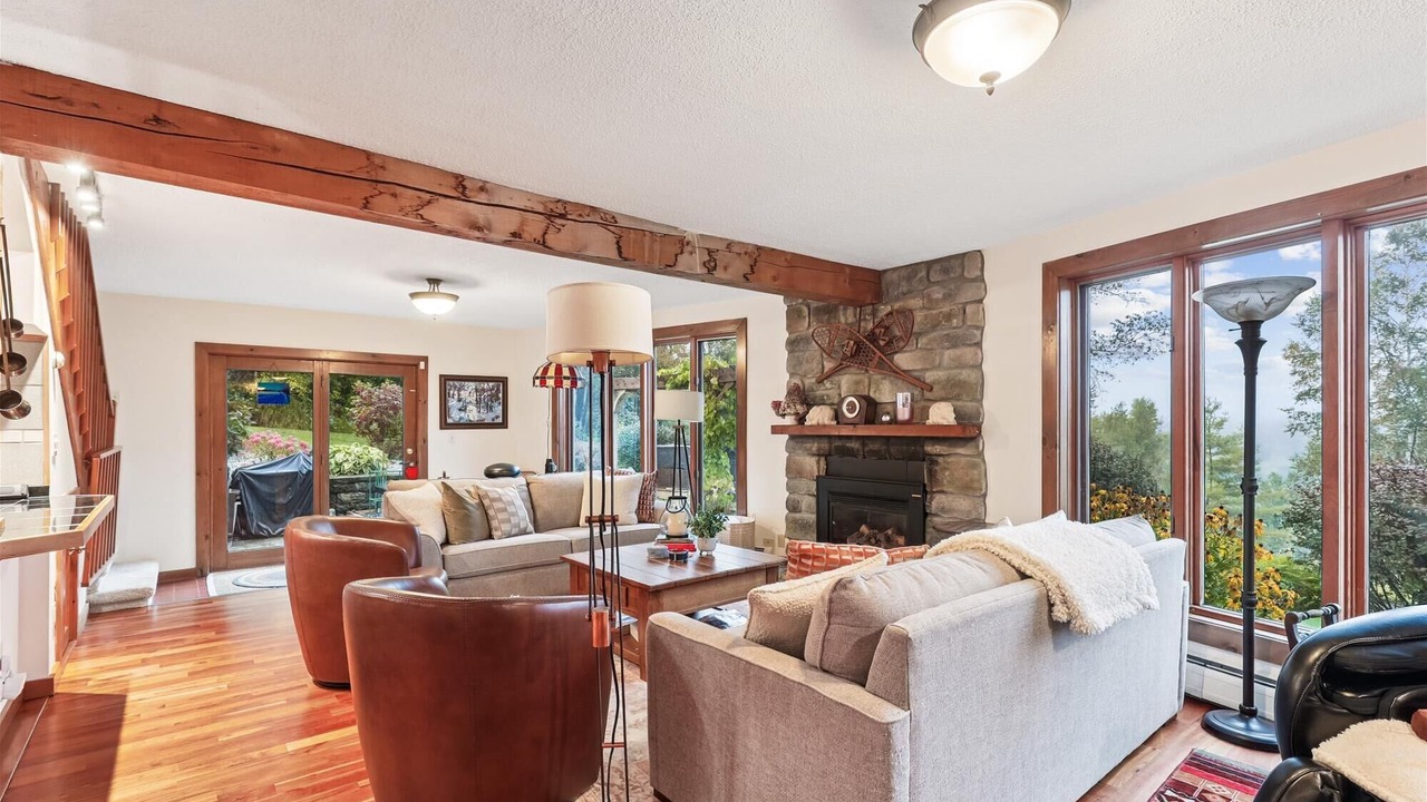Photo of Livingroom in Stowe Hollow