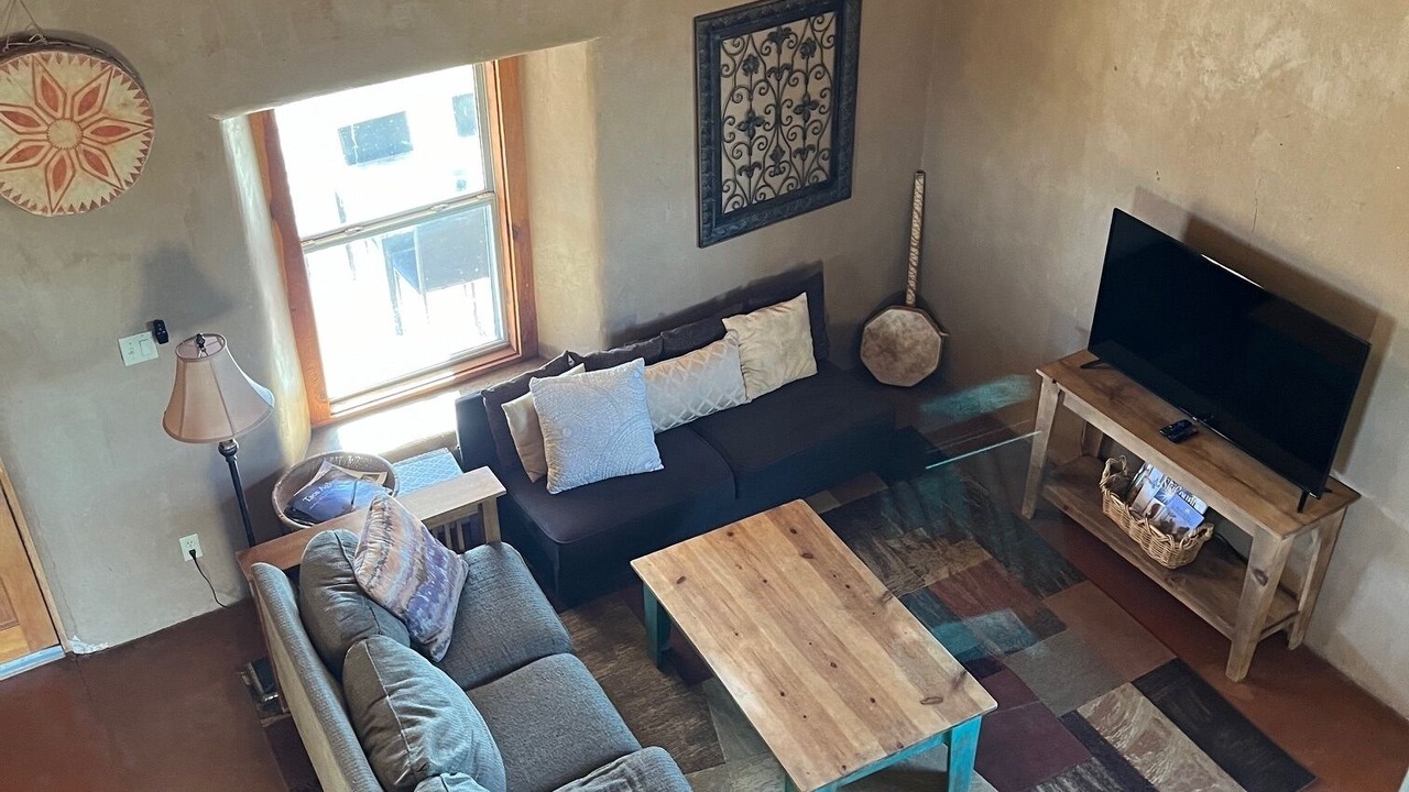 Photo of Livingroom in Taos