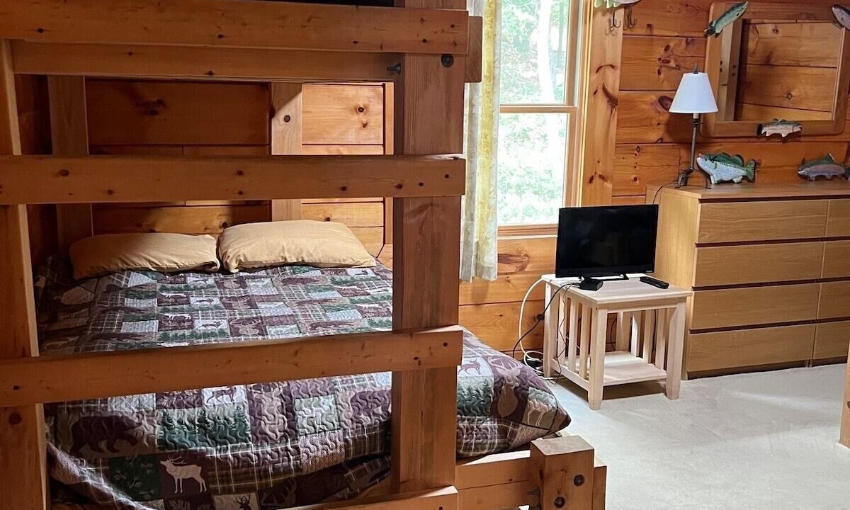 Photo of Bedroom in McGaheysville