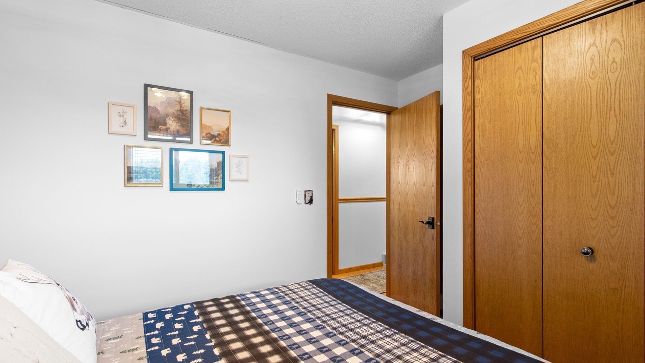 Photo of Bedroom in Cameron
