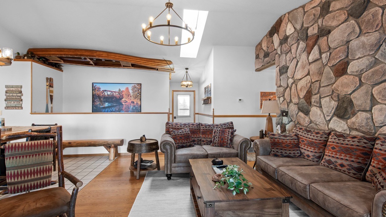Photo of Livingroom in Cameron