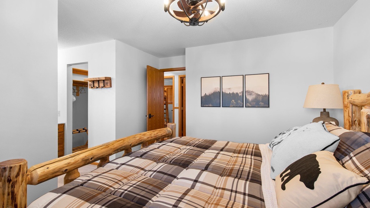 Photo of Bedroom in Cameron