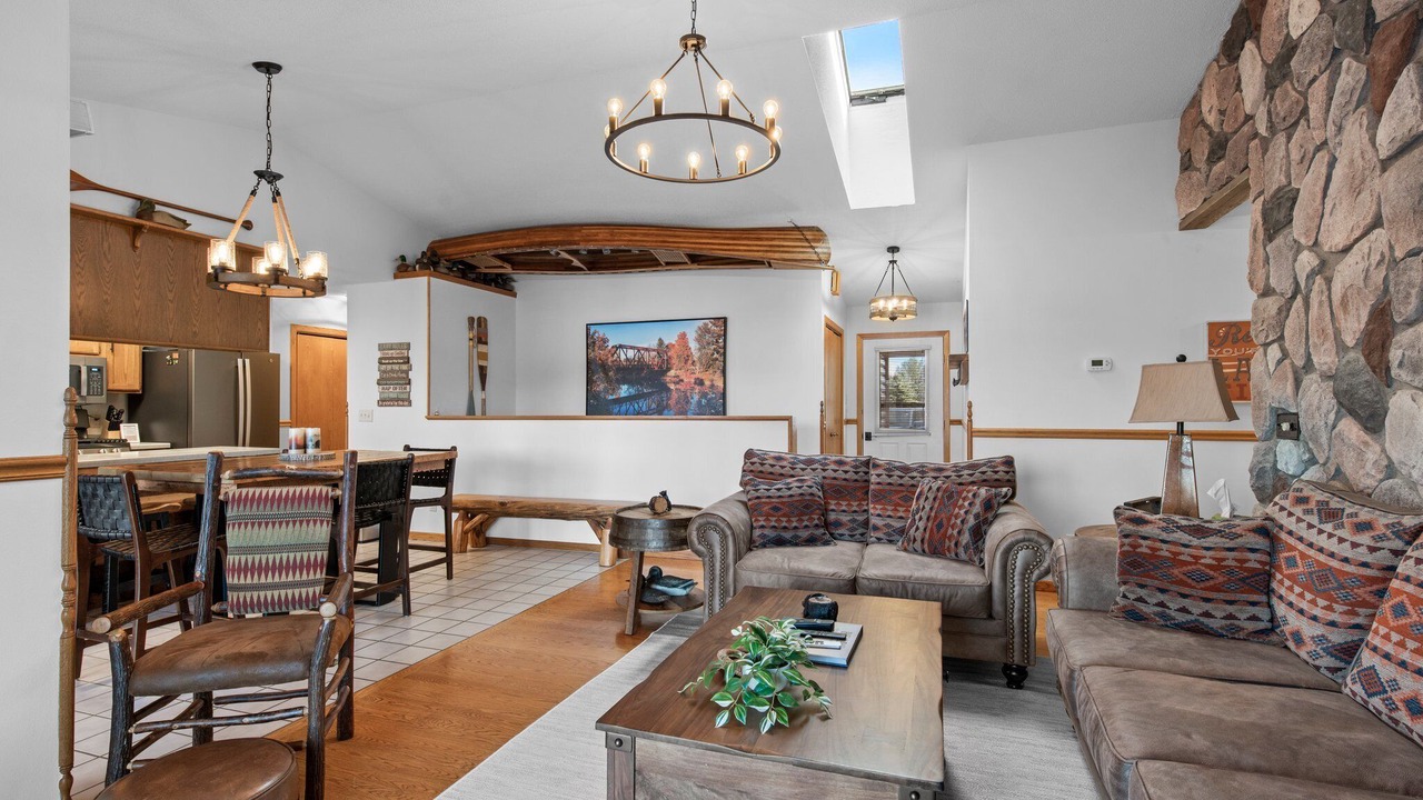 Photo of Livingroom in Cameron