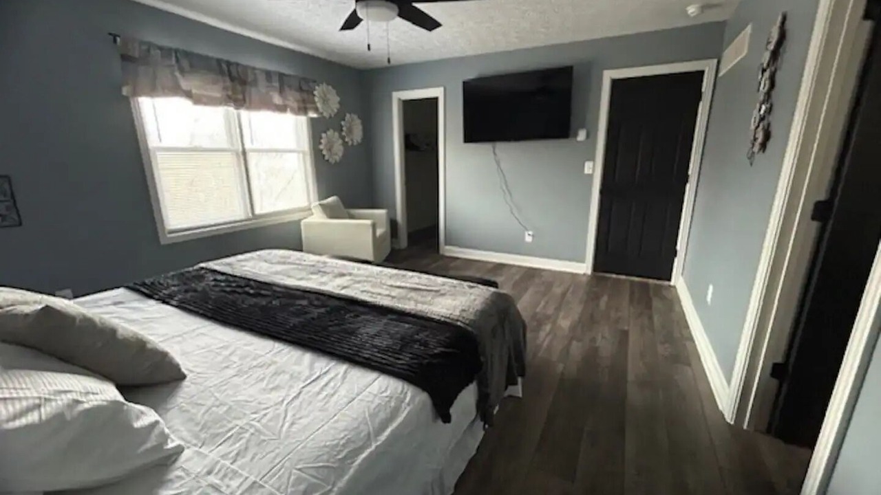Photo of Bedroom in Aurora