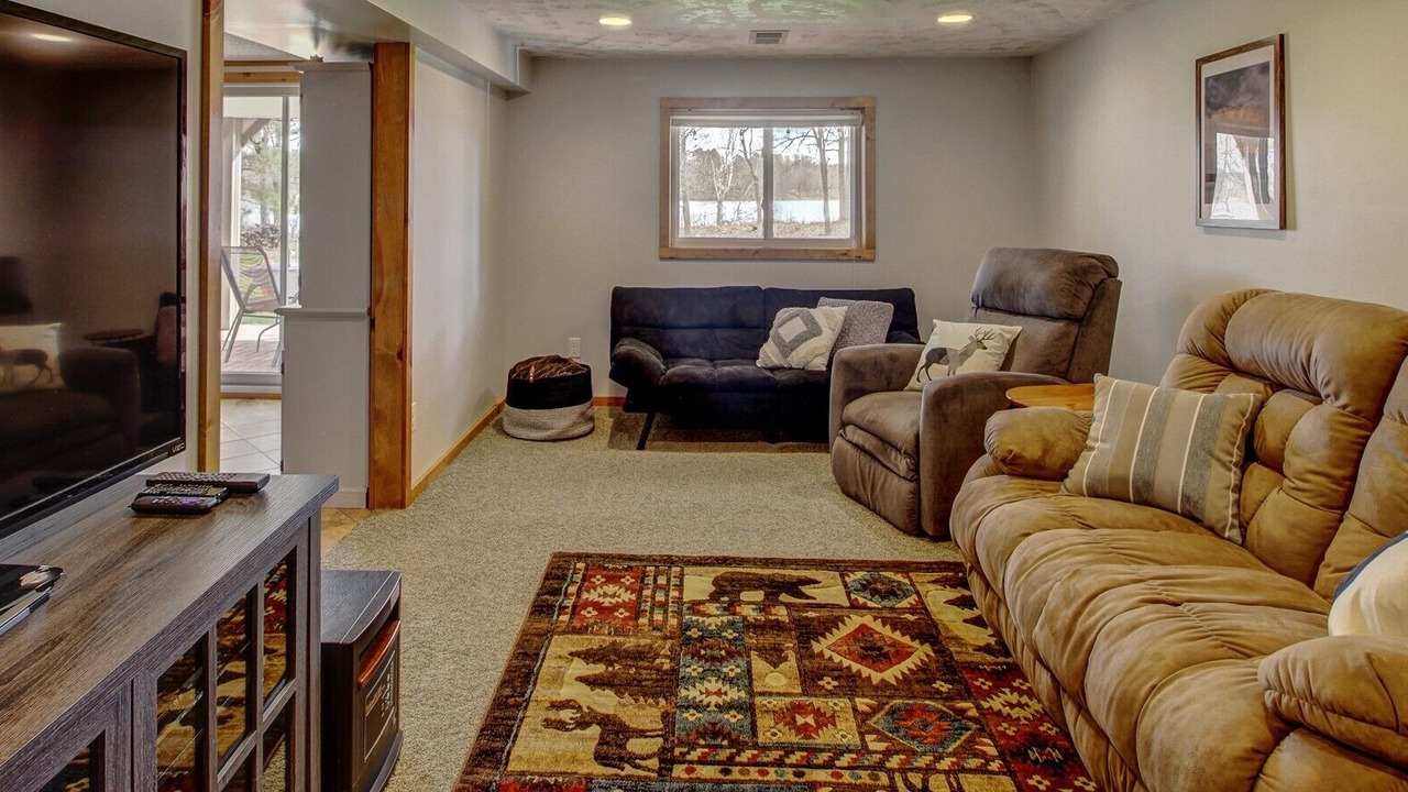 Photo of Livingroom in Fifty Lakes
