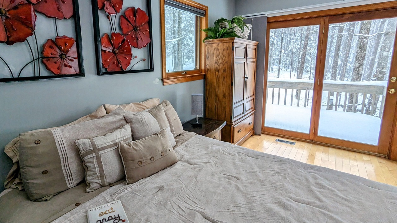 Photo of Bedroom in Underhill