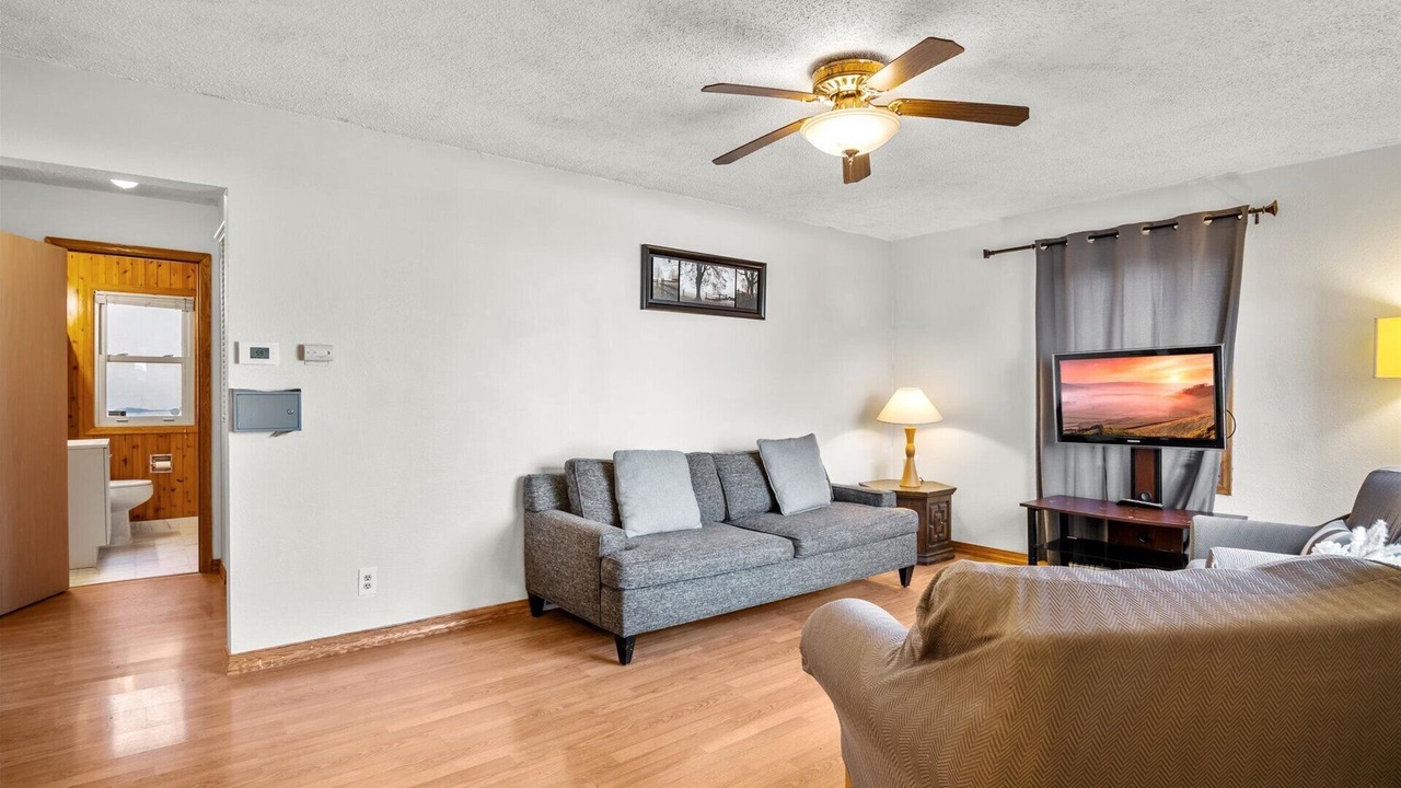 Photo of Livingroom in West Side