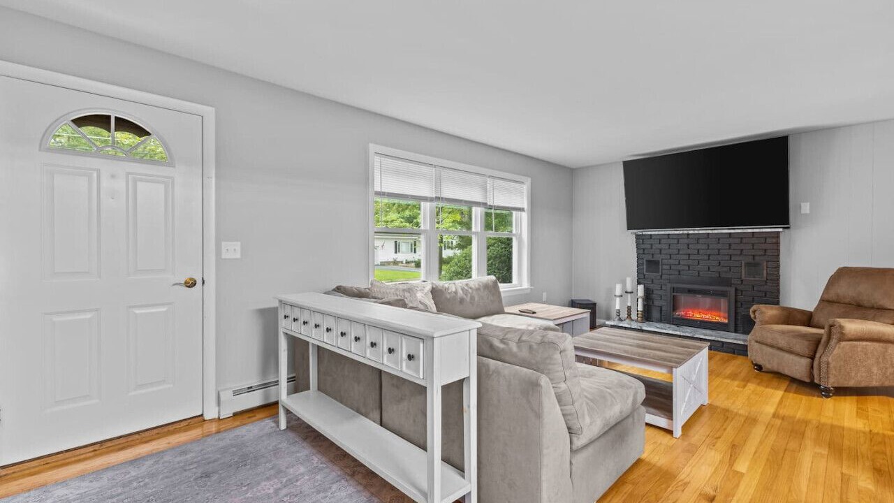 Photo of Livingroom in South Burlington