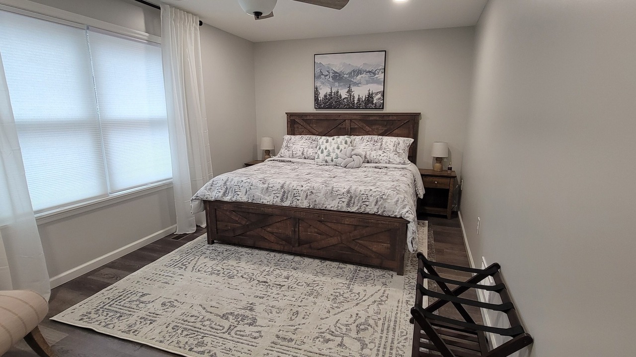 Photo of Bedroom in Alpine Lake