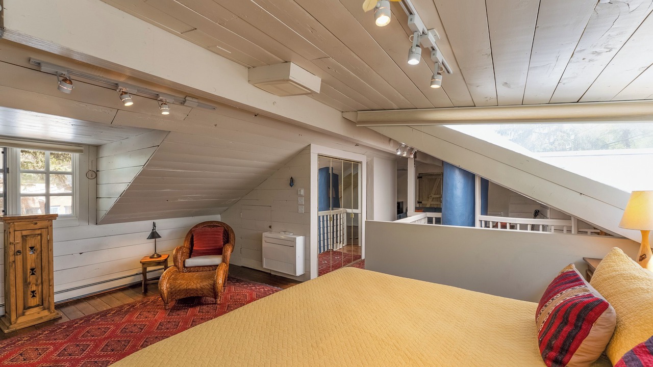 Photo of Bedroom in Tesuque