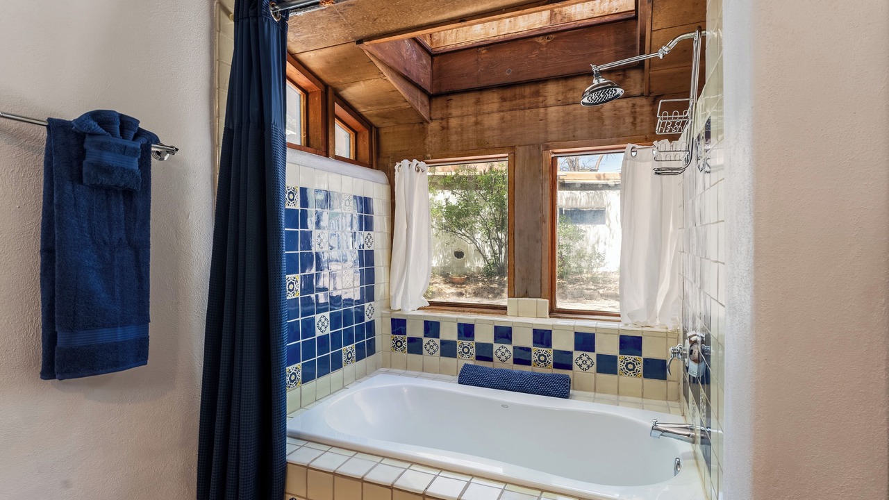 Photo of Bathroom in Tesuque