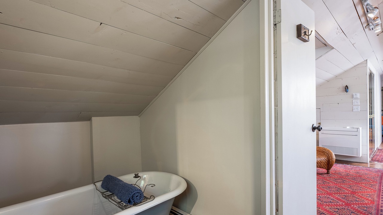 Photo of Bathroom in Tesuque