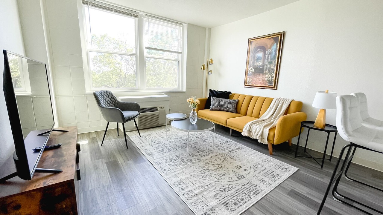 Photo of Livingroom in Corryville