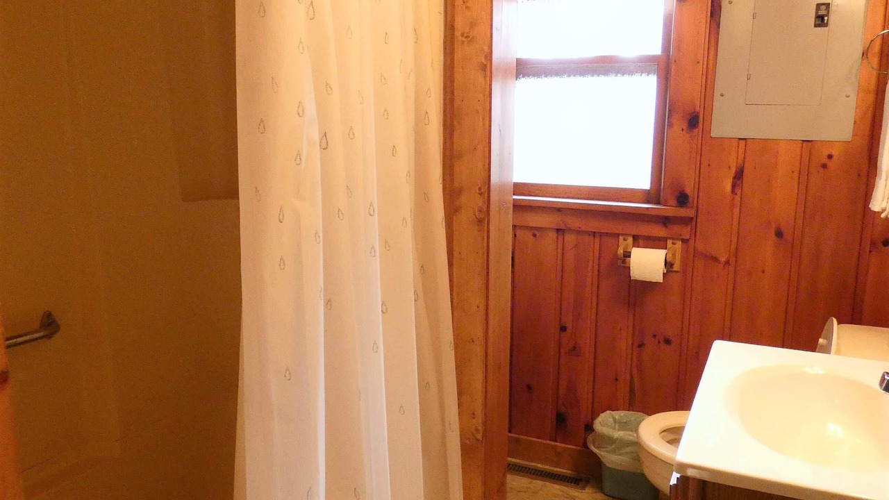Photo of Bathroom in Arbor Vitae
