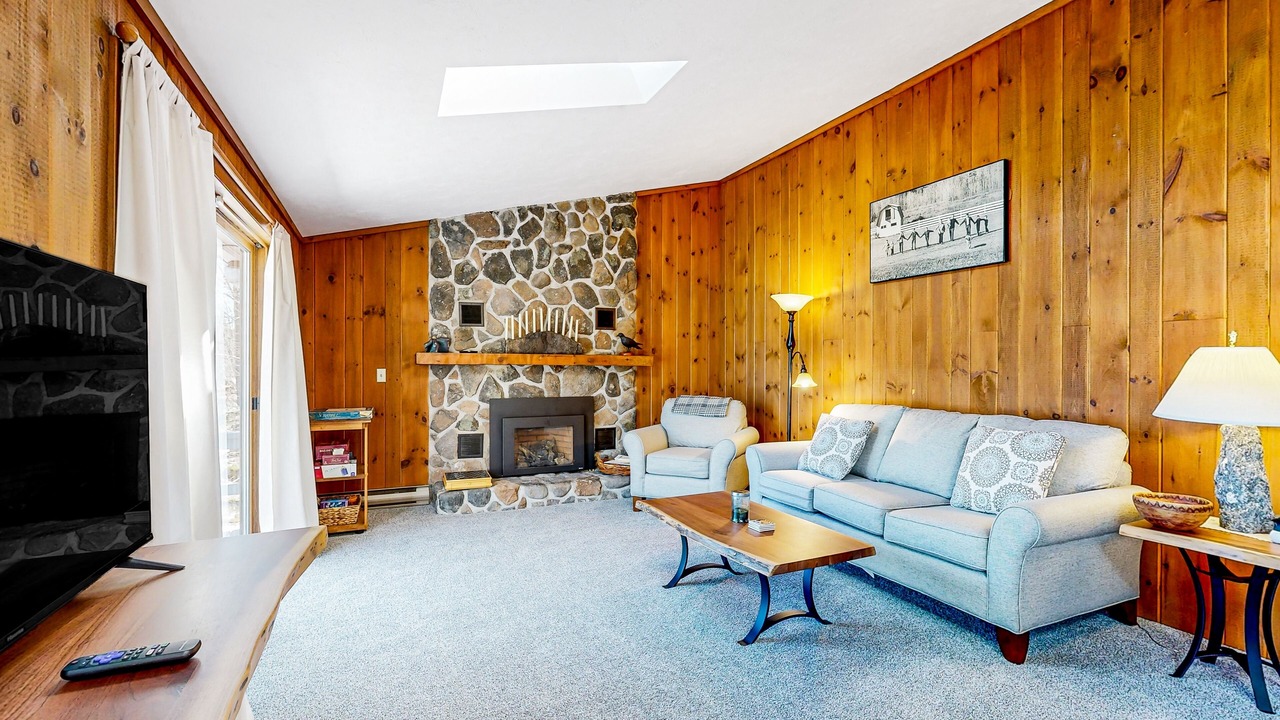 Photo of Livingroom in Moultonborough