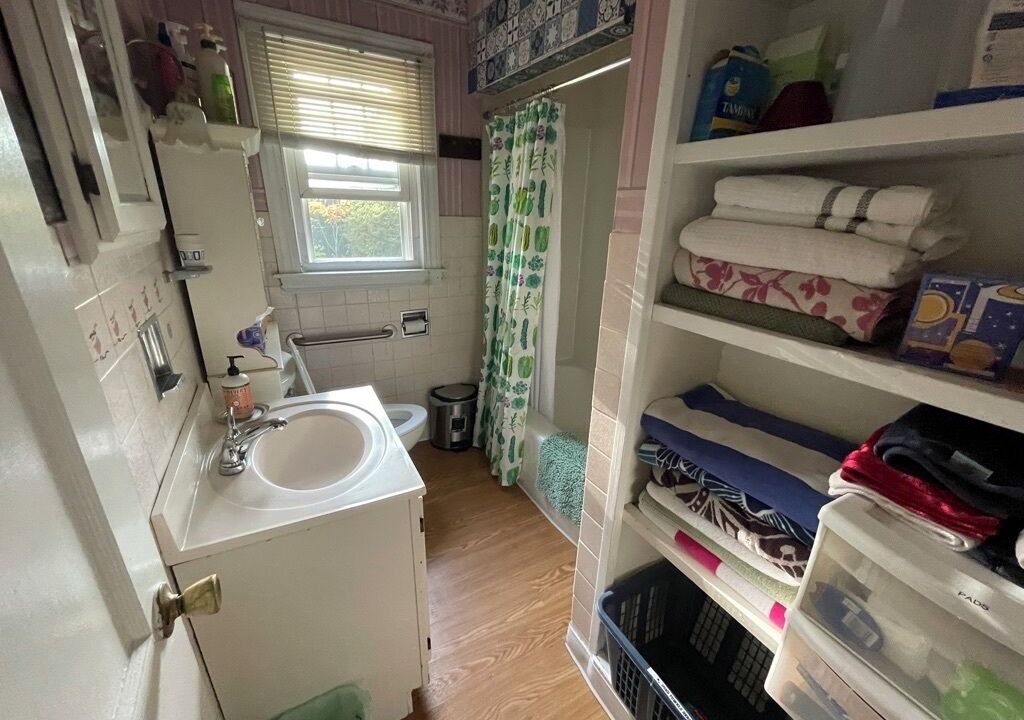 Photo of Bathroom in Williamstown