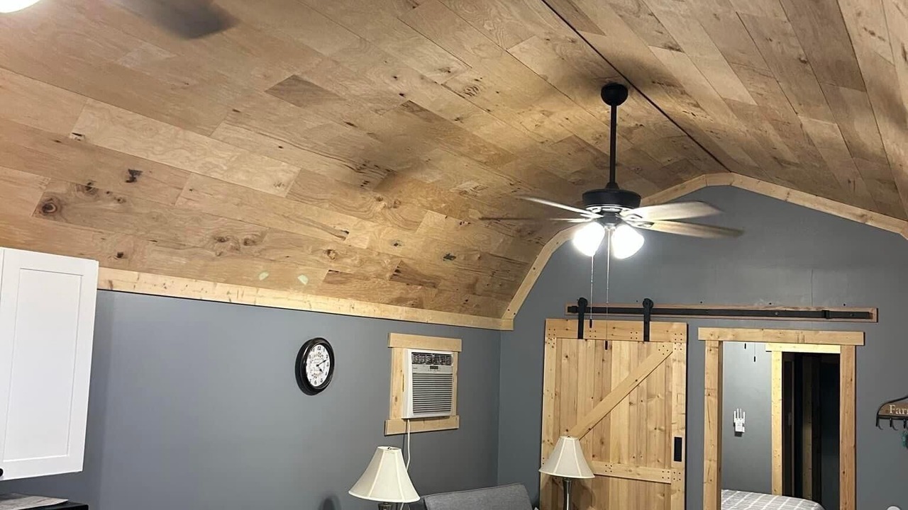 Photo of Livingroom in Matewan