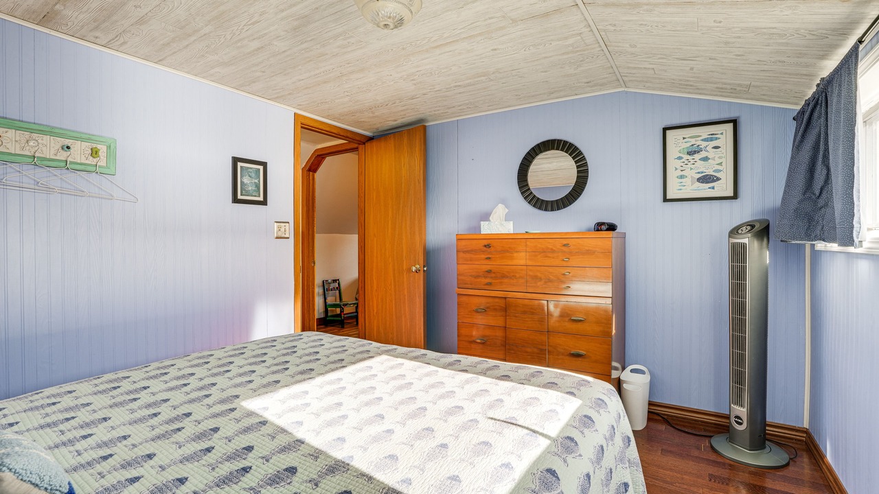 Photo of Bedroom in Delton