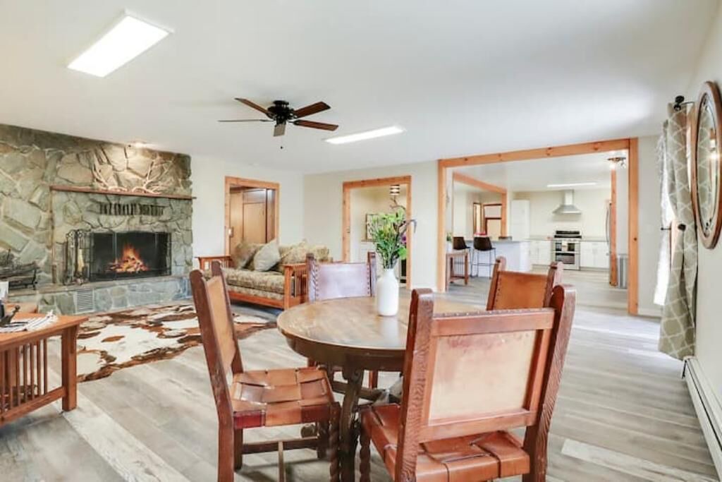 Photo of Livingroom in Jemez Springs