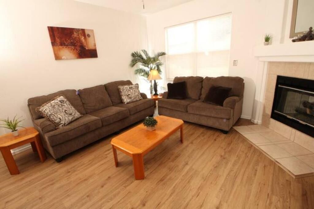 Photo of Livingroom in Westside