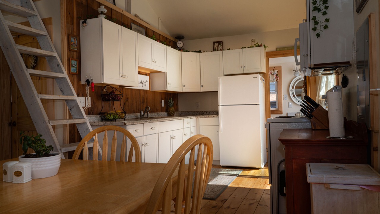 Photo of Kitchen in Coventry Lake