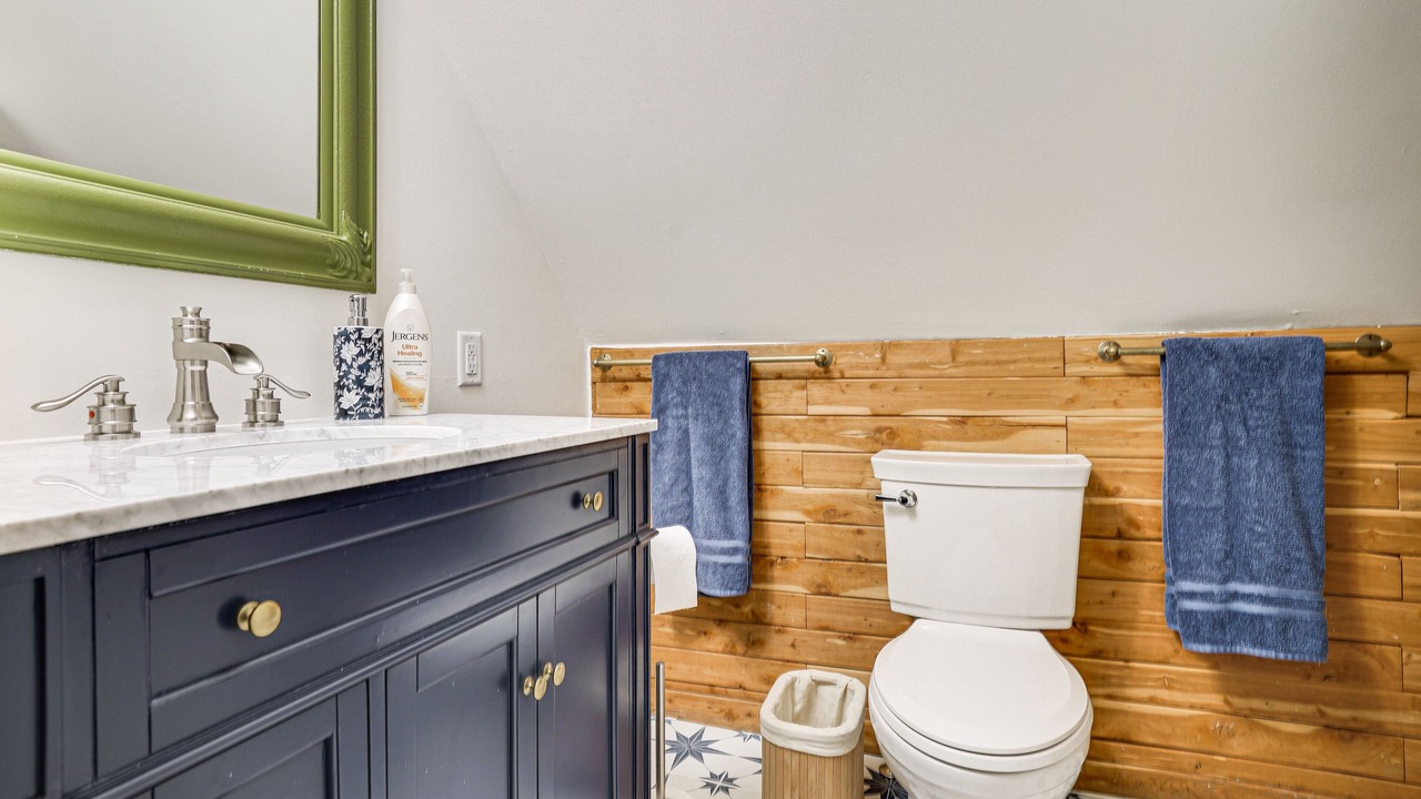 Photo of Bathroom in Summit - University