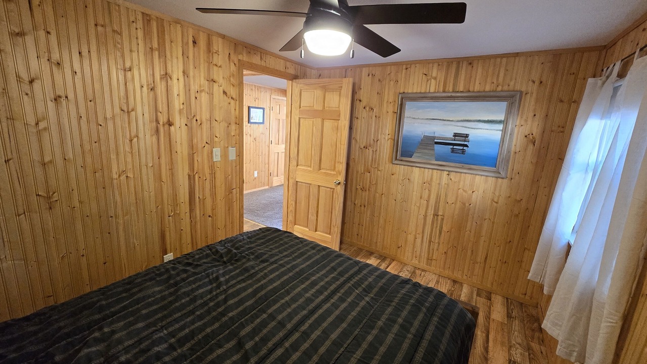 Photo of Bedroom in Tomahawk