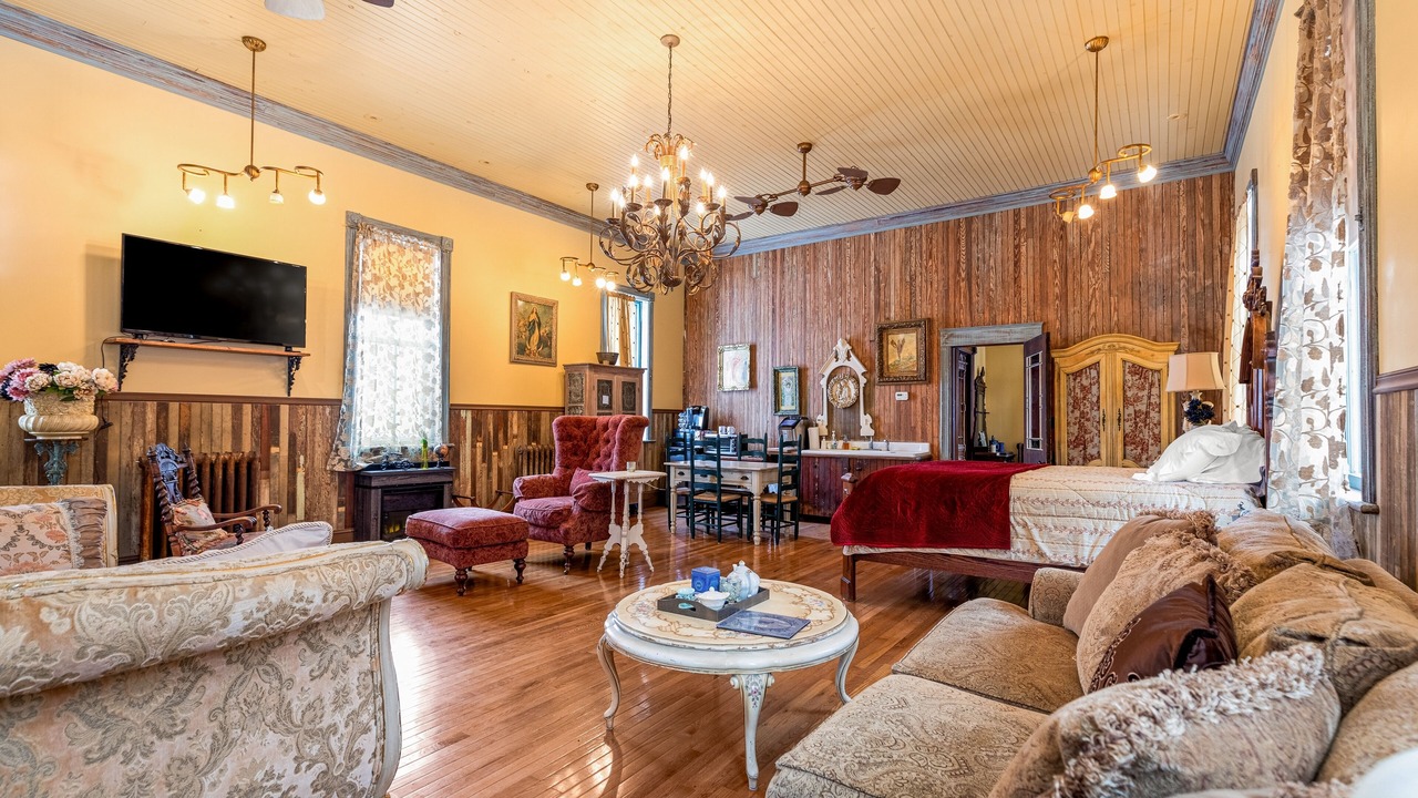 Photo of Livingroom in Franklin Springs