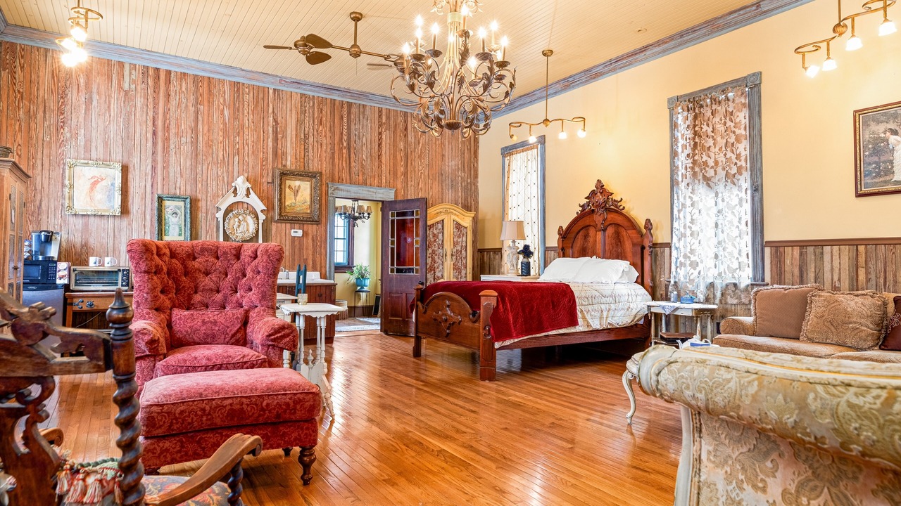 Photo of Bedroom in Franklin Springs