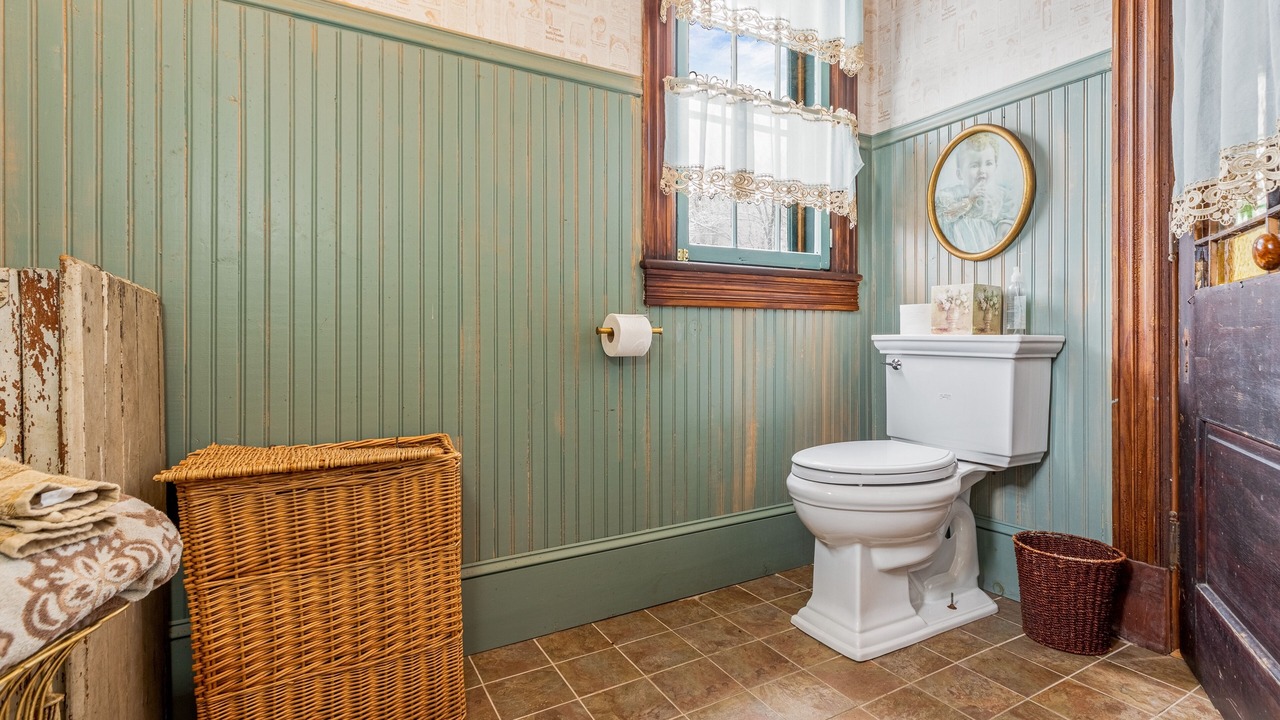 Photo of Bathroom in Franklin Springs
