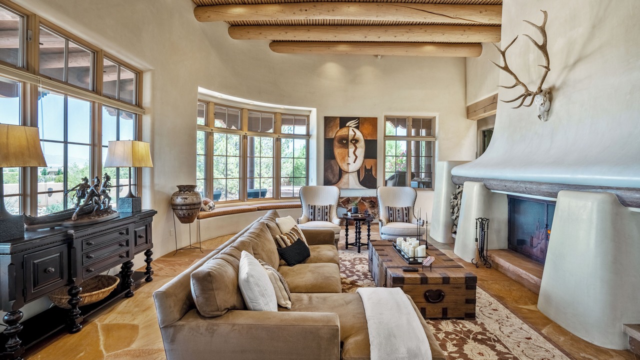 Photo of Livingroom in Las Campanas