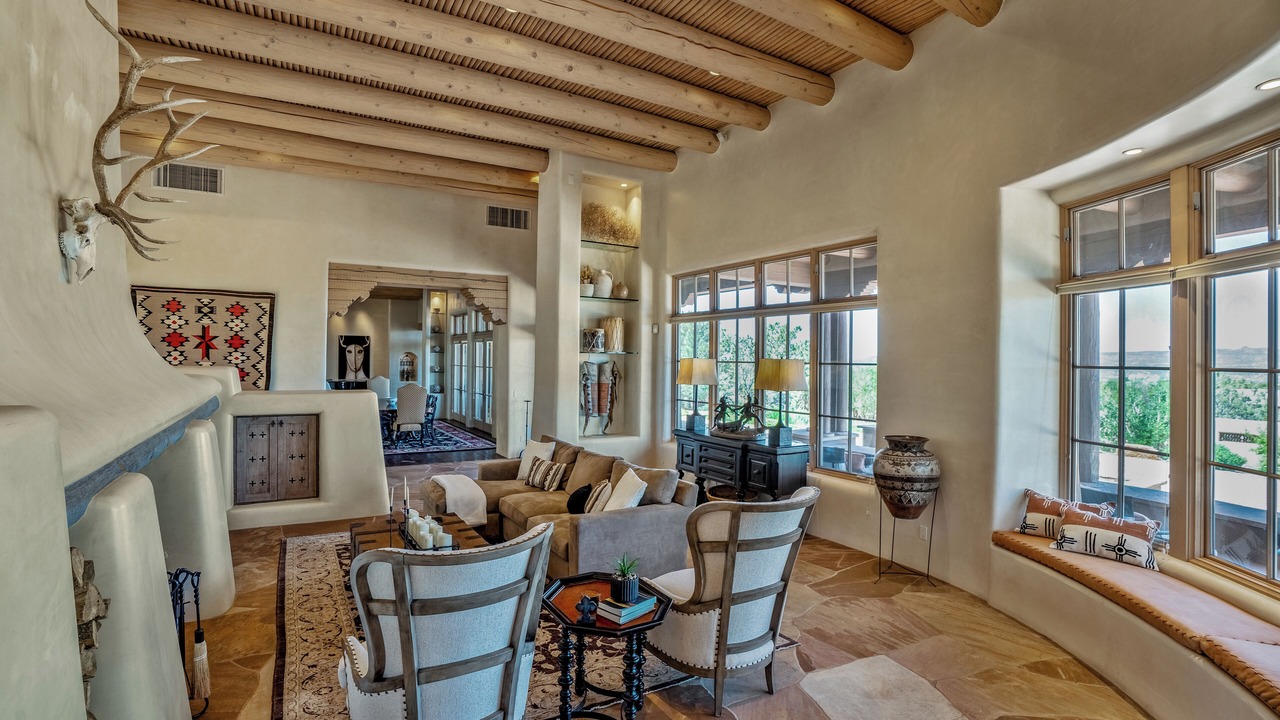 Photo of Livingroom in Las Campanas