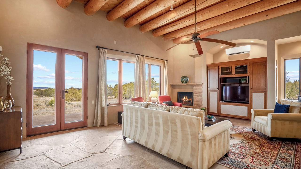 Photo of Livingroom in Las Campanas