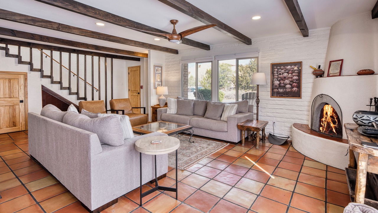 Photo of Livingroom in Northeast Santa Fe
