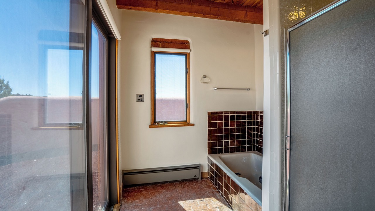 Photo of Bathroom in Chupadero