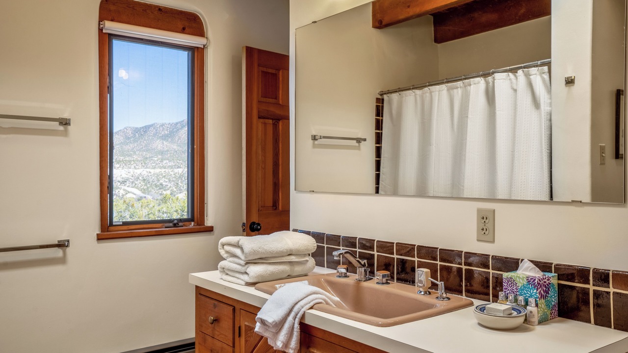 Photo of Bathroom in Chupadero