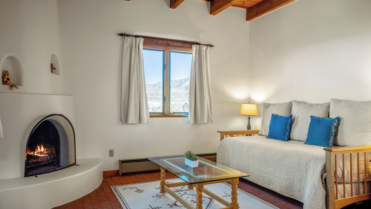 Photo of Livingroom in Chupadero