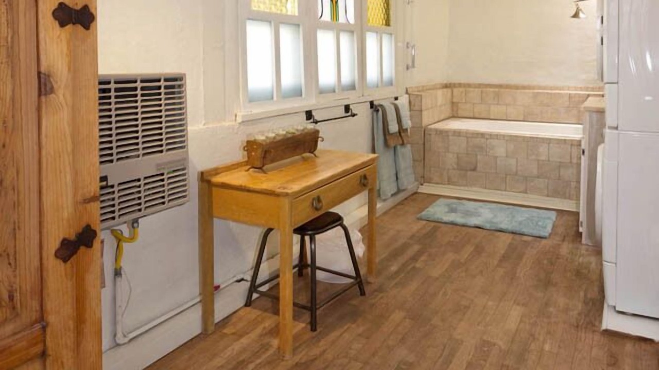 Photo of Bathroom in Historic Eastside