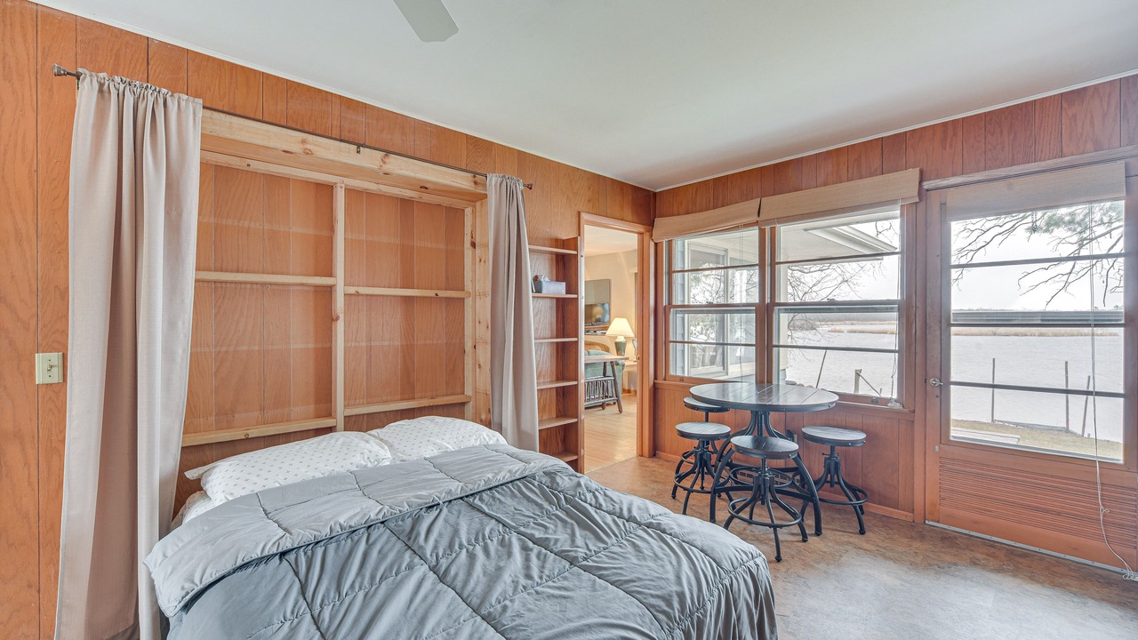 Photo of Bedroom in Holcombe