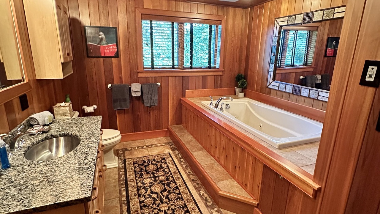 Photo of Bathroom in North Pole