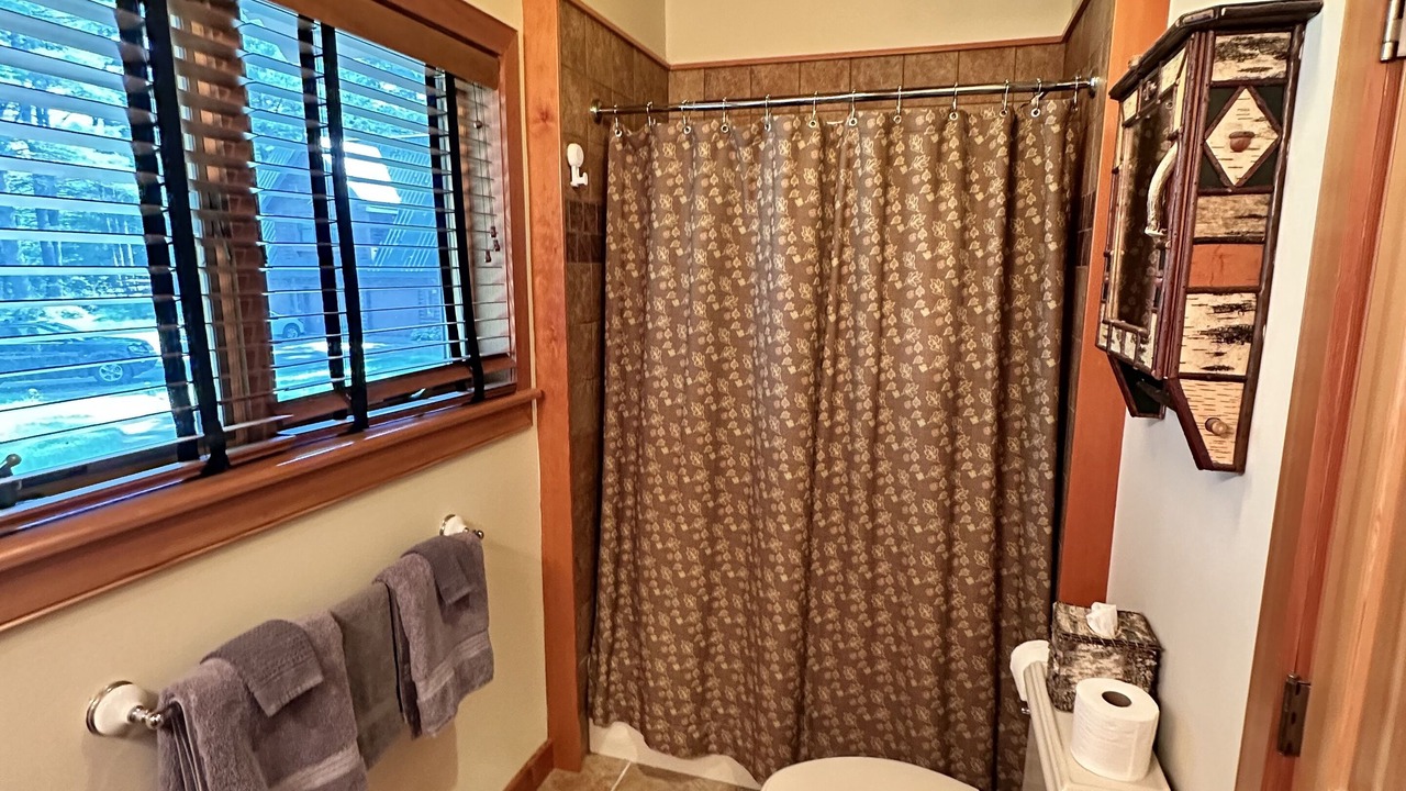 Photo of Bathroom in North Pole