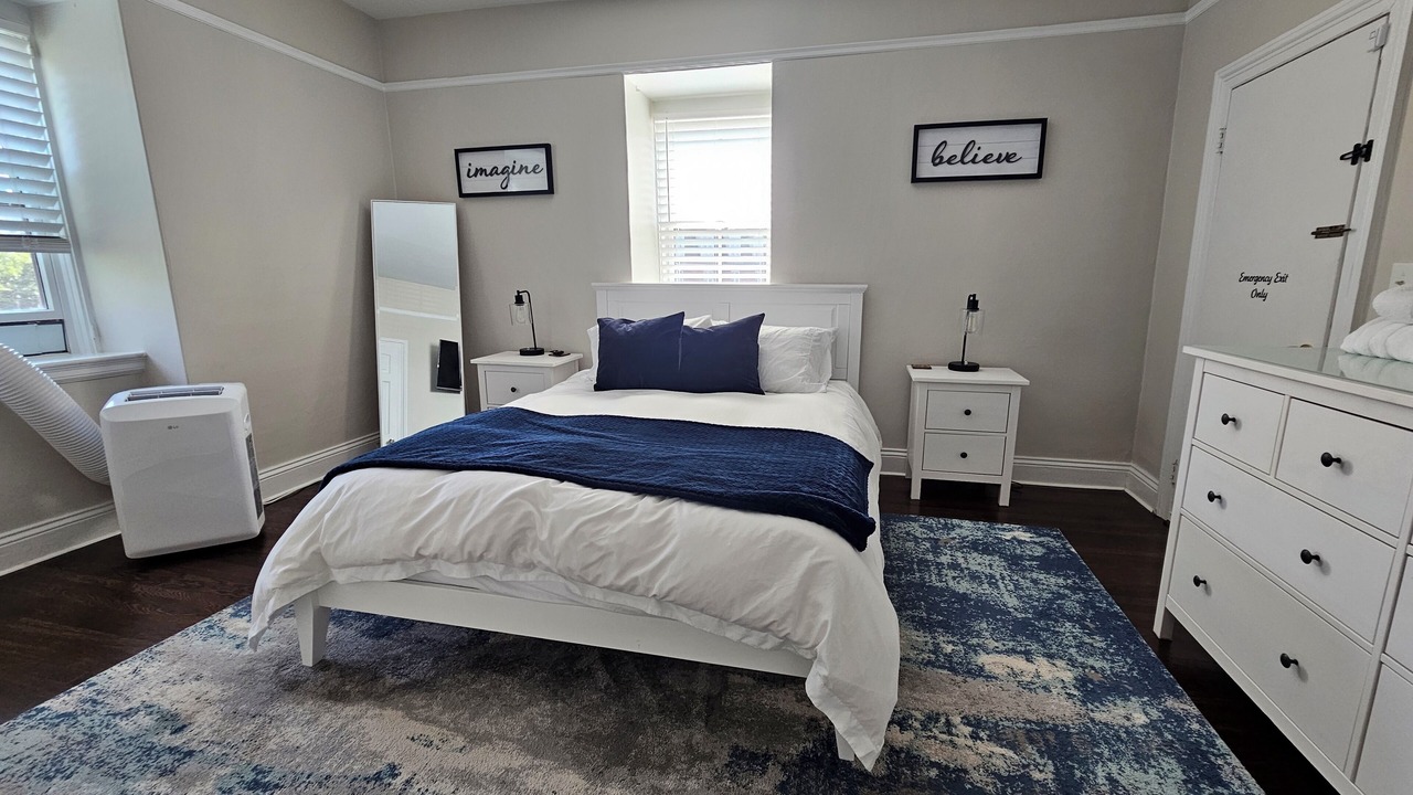 Photo of Bedroom in Historic Hill