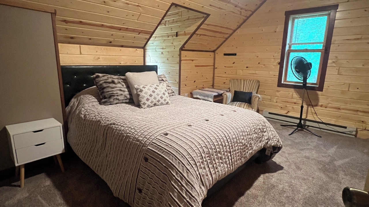 Photo of Bedroom in Backus