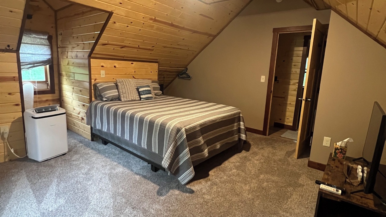 Photo of Bedroom in Backus