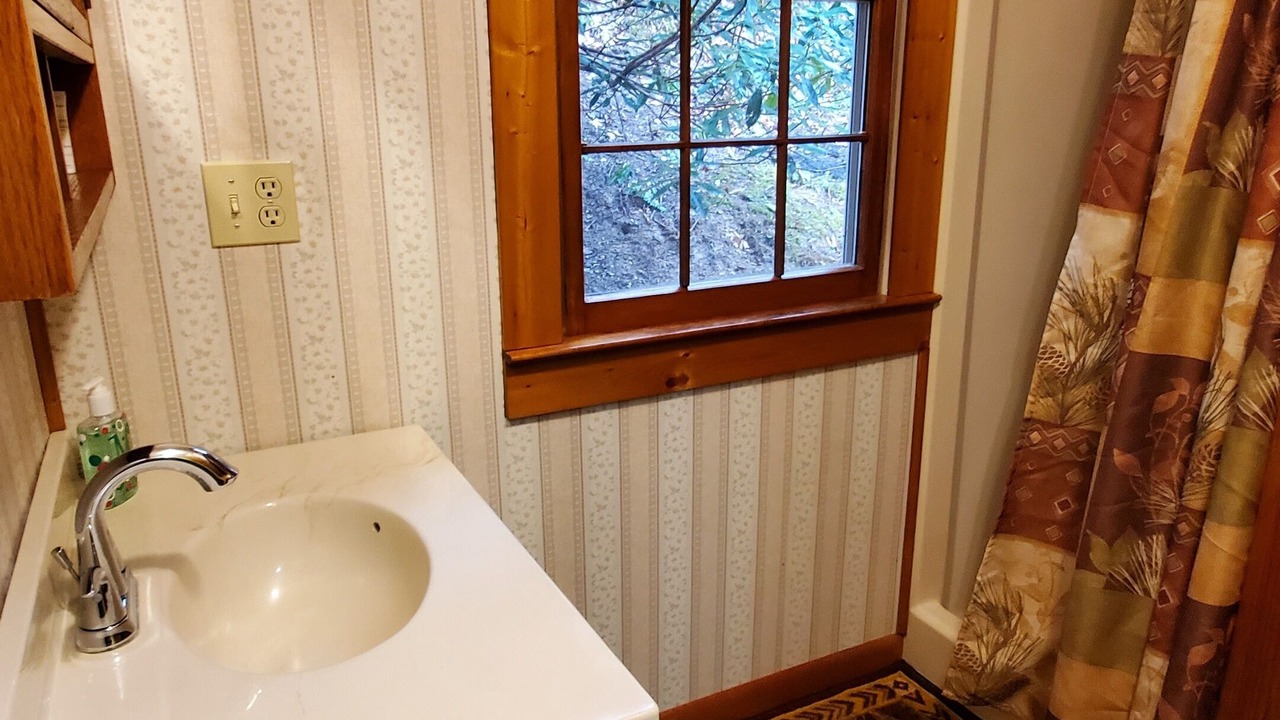 Photo of Bathroom in Floyd