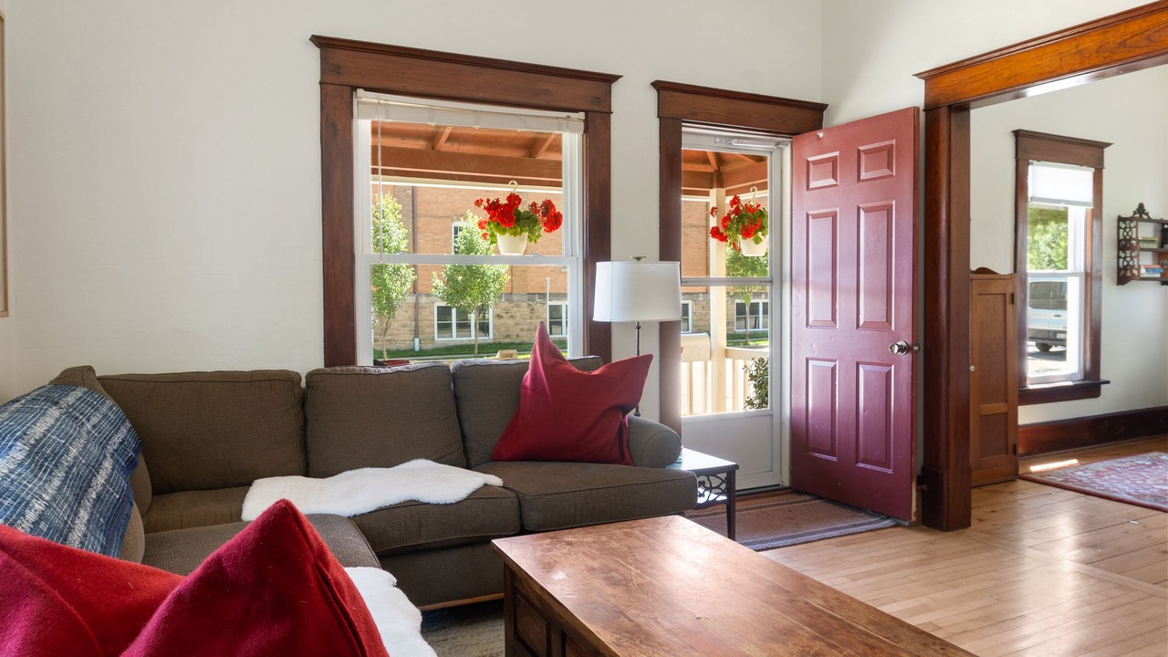 Photo of Livingroom in Viroqua