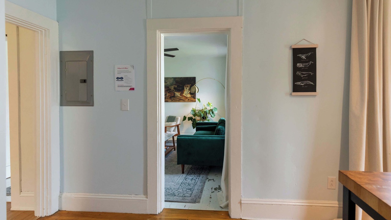 Photo of Bedroom in St. Albans Historic District